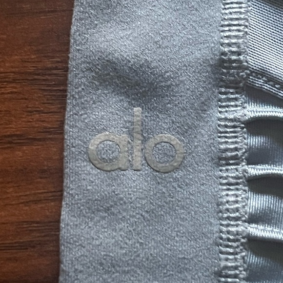 🧘🏽‍♀️EUC Alo Yoga High-Waist Moto Leggings - Light Blue - Size Medium - Picture 5 of 10